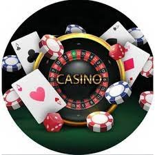 Live Ceme dealer and card table on spingila platform