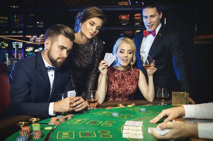 Mahjong Ways slot game layout with tournament leaderboard integration
